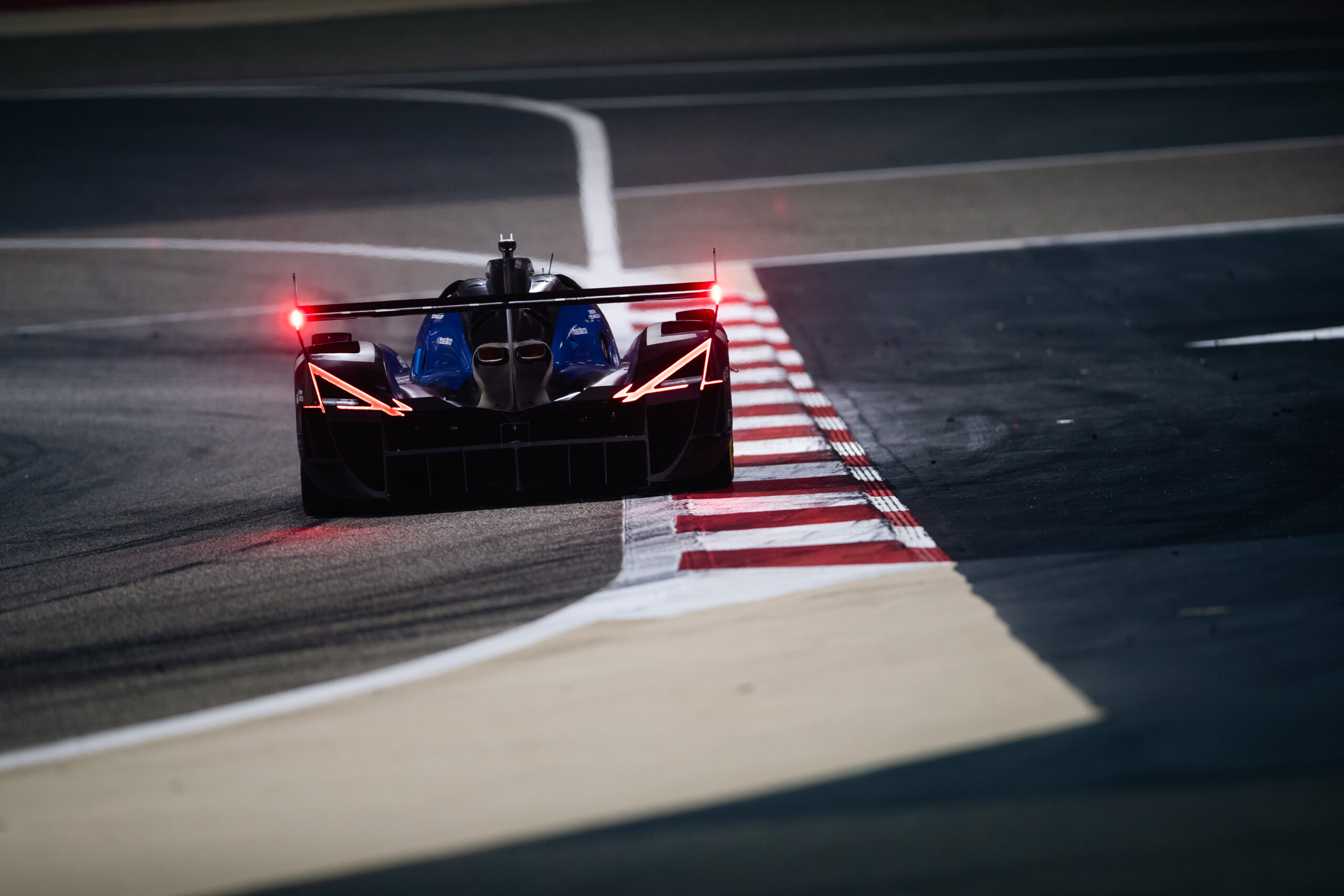 Alpine chystá aktualizovanou verzi Hypercaru, Martins má za sebou první ostré kilometry