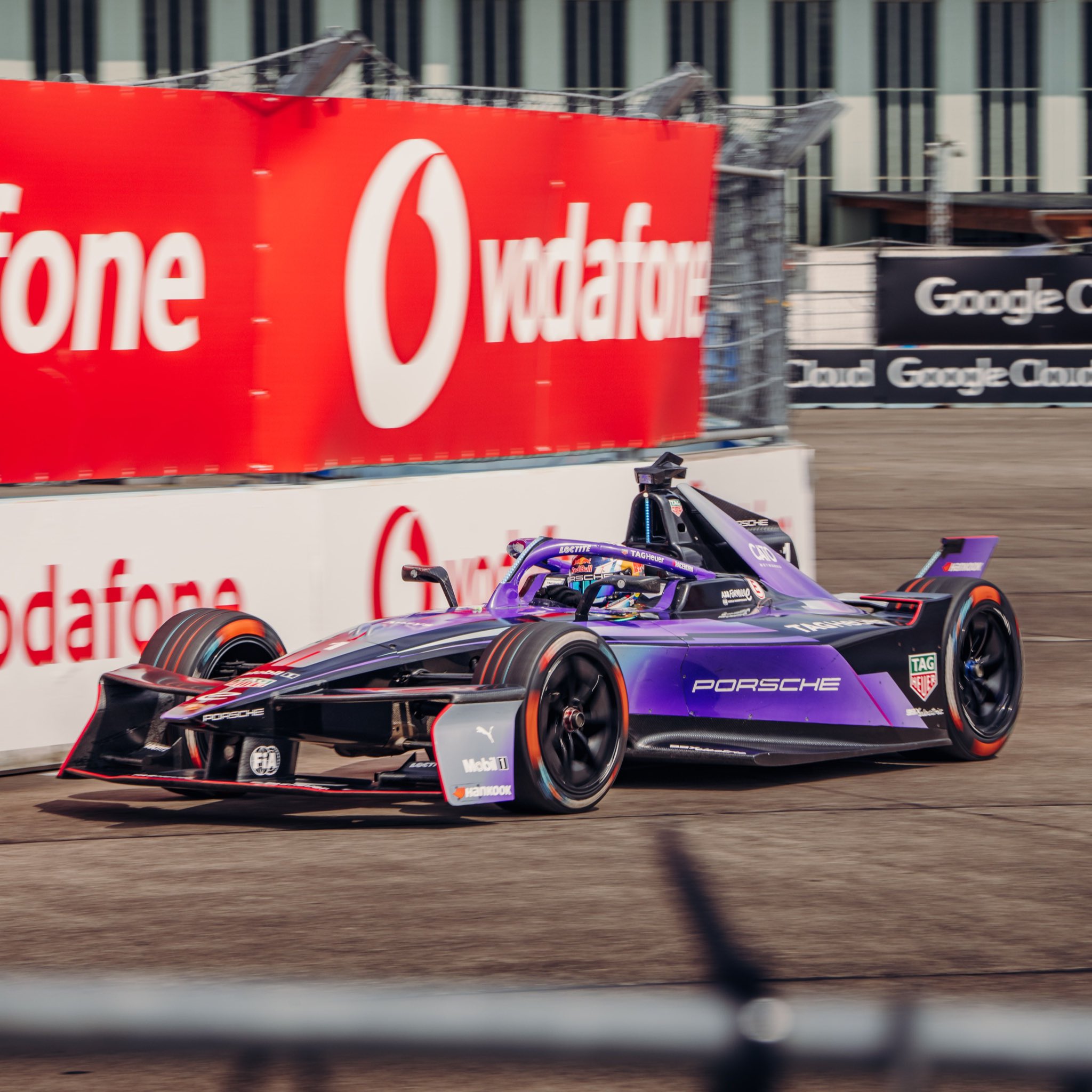 Opustí Ayhancan Güven DTM na úkor Formule E?