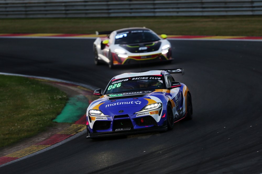 Nicki Thiim bude závodit v DTM i letos, mění značku